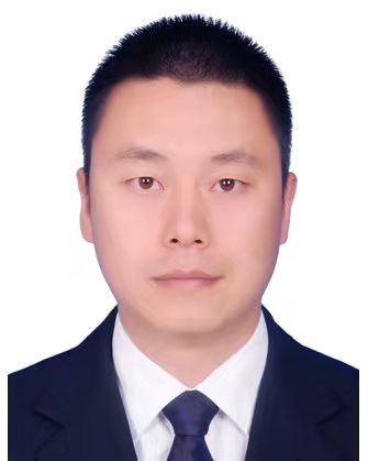 1976年6月生,本科,中共党员,现任六枝特区文体广电旅游局党组书记