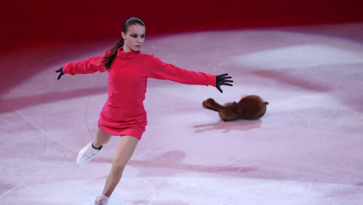 на Станиславовна),2004年3月28日出生于俄罗斯莫斯科