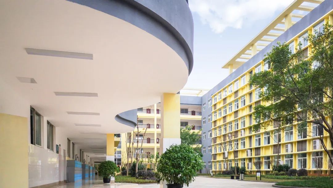 重庆市南渝中学校