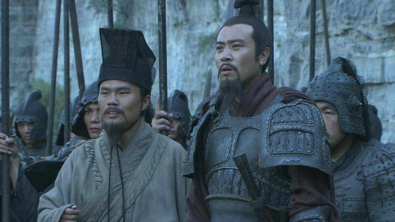 聊聊草根皇叔刘备的少年_百科TA说