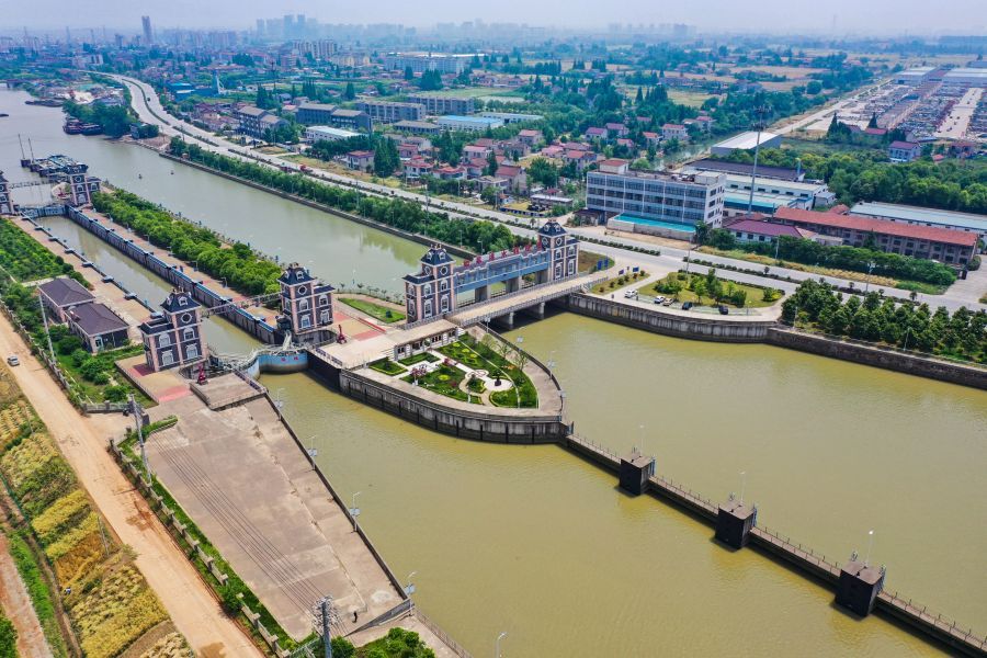 data-lemmaid="2587789">如皋市 /a>南部,入江口位于长江镇