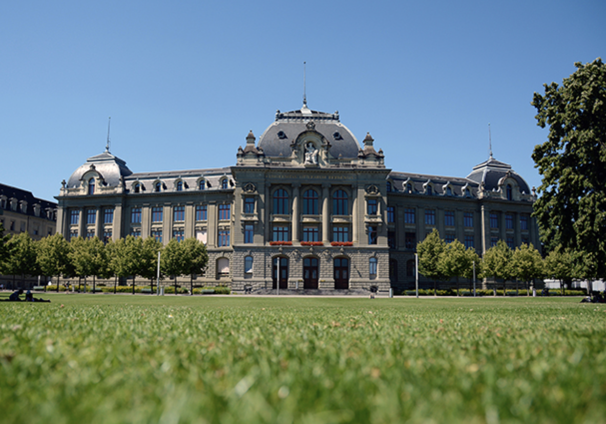  p>伯尔尼大学(德文:universit  t bern;英文:university of bern