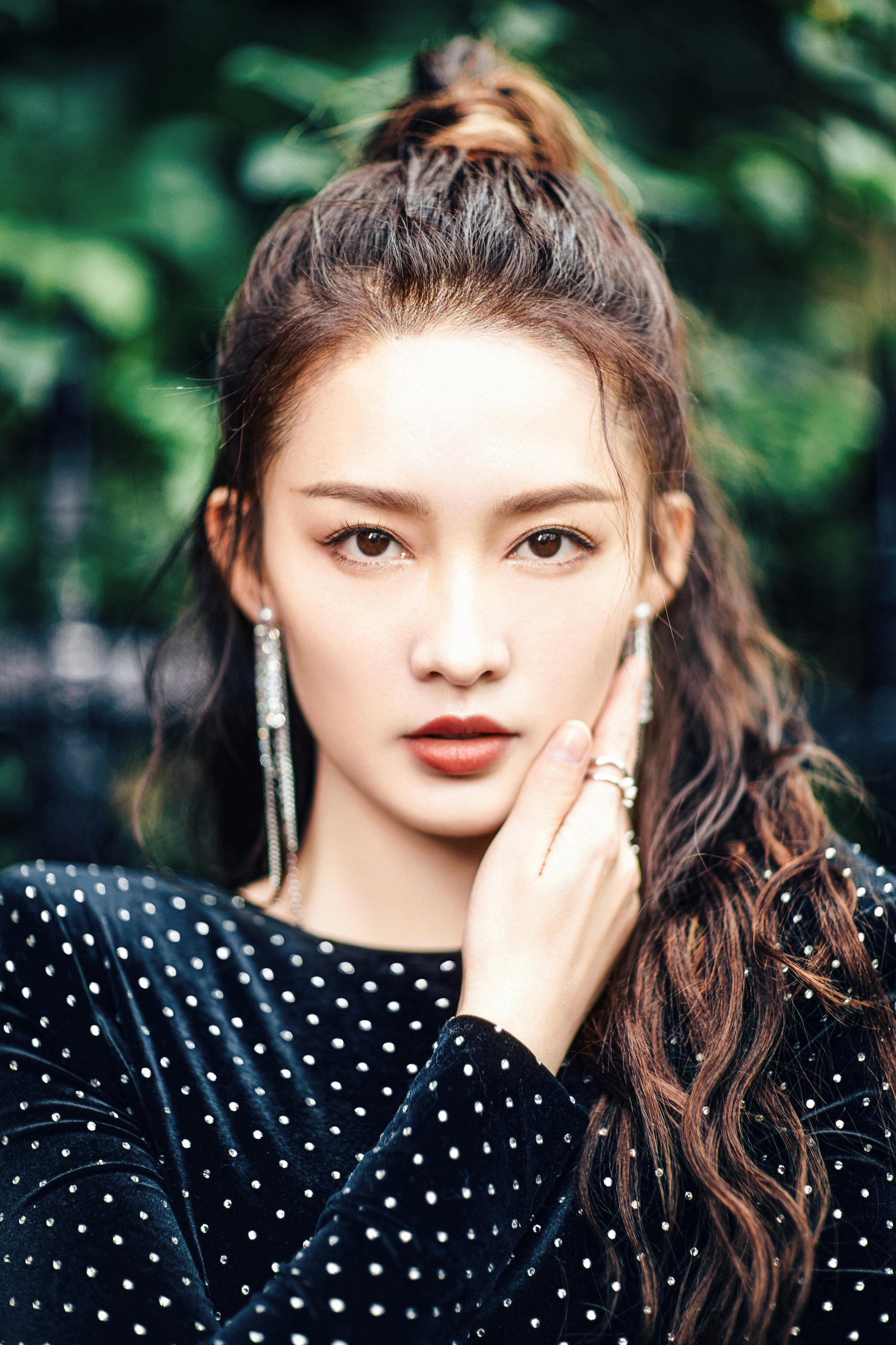  p>李沁,1990年9月27日出生于江苏省苏州市昆山市巴城镇,中国内地影视