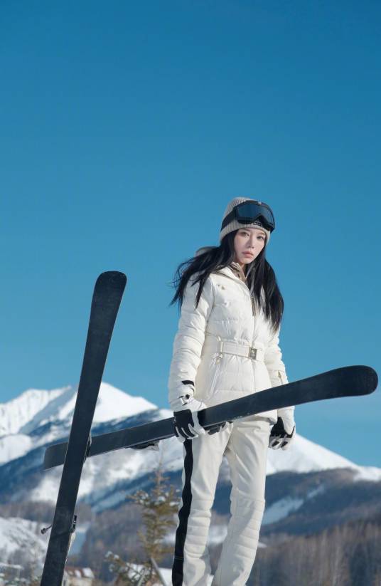 张雪妮Suetnei_百度百科