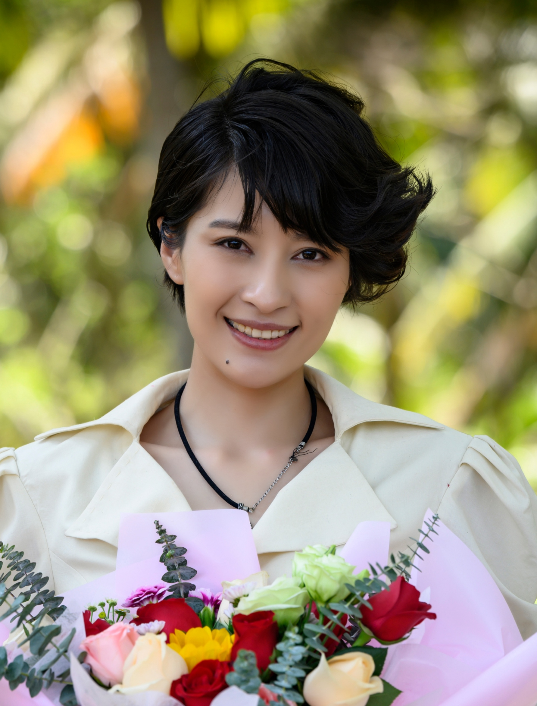 曾用名王韦晴,王蒴,王烁,出生于1991年5月8日,中国内地影视女演员