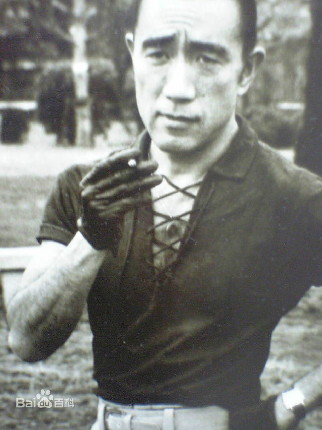  p>三岛由纪夫(yukio mishima,1925年1月14日 - 1970年11月25日),本名