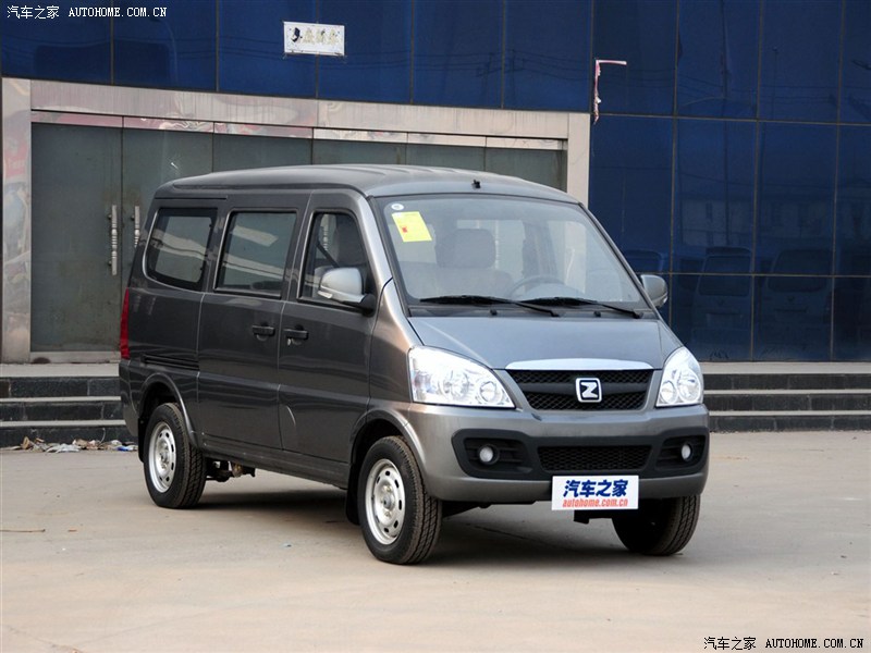 p data-id="gnao2m420r">众泰v10是众泰公司研发的一款面包车,车身