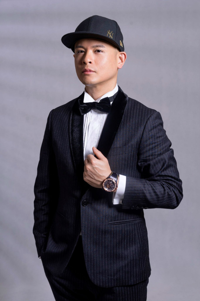  p>侧田(justin lo),1976年7月1日出生于美国纽约,华语流行乐男歌手