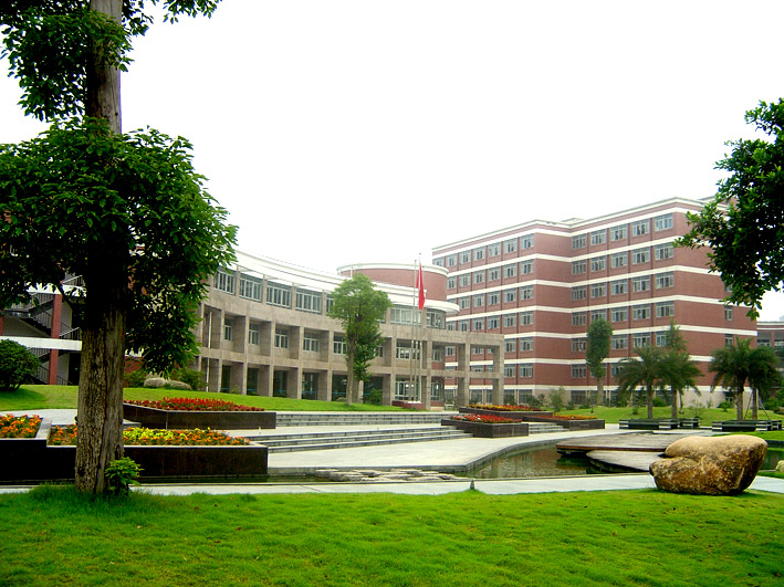 南昌县莲塘二中