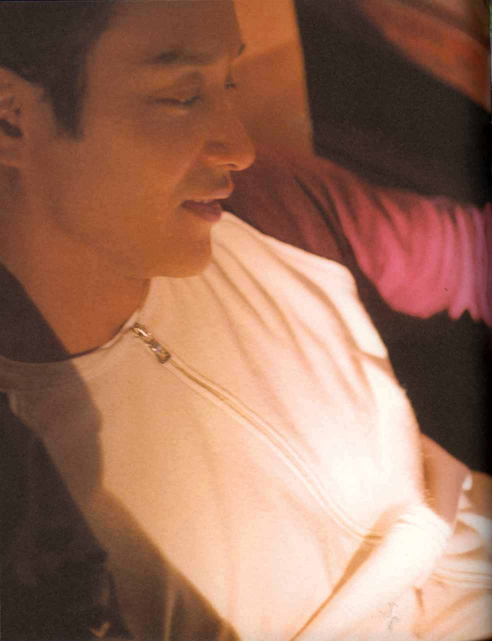 著名港台歌手张发宗