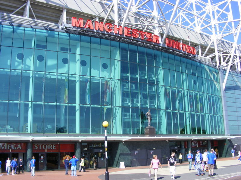  p>老特拉福德球场(old trafford),是位于英国 a target="_blank"