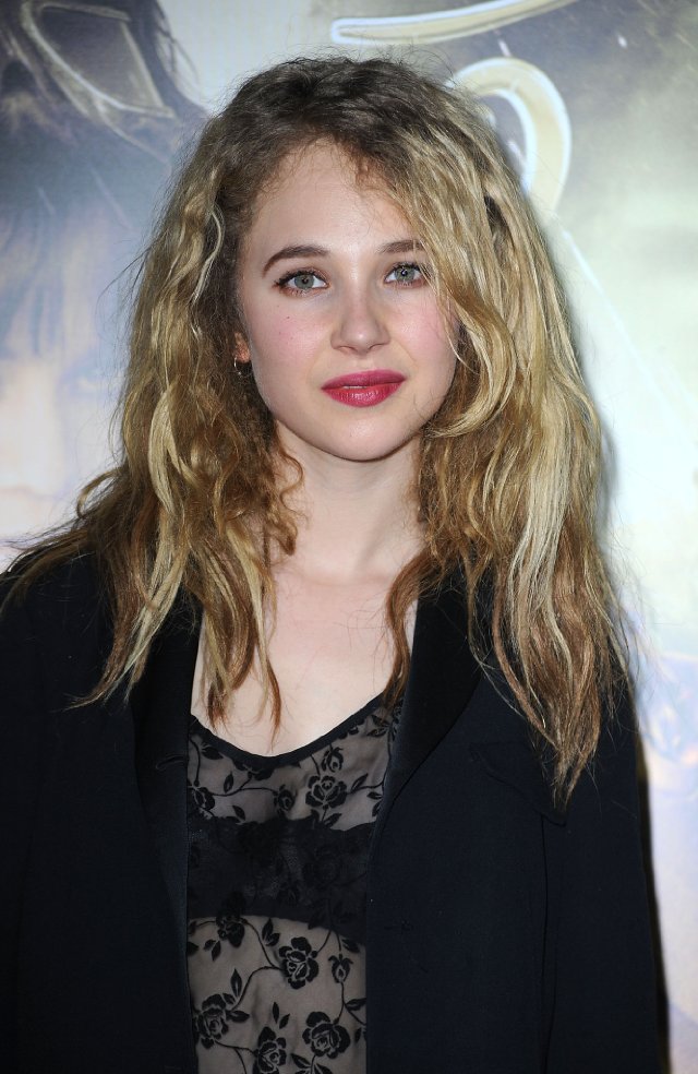  p>朱诺·坦普尔 i>(juno temple) /i>,1989年7月21日出生于英国伦敦