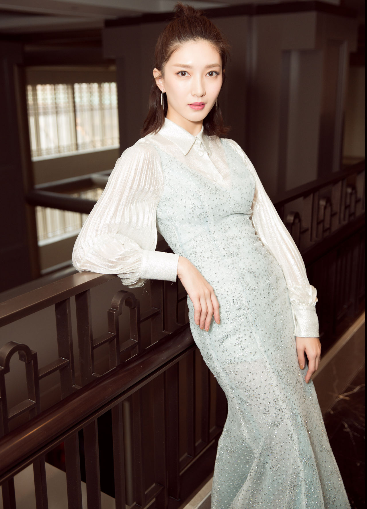  p>江疏影,1986年9月1日出生于上海,中国内地女演员,毕业于 a target=