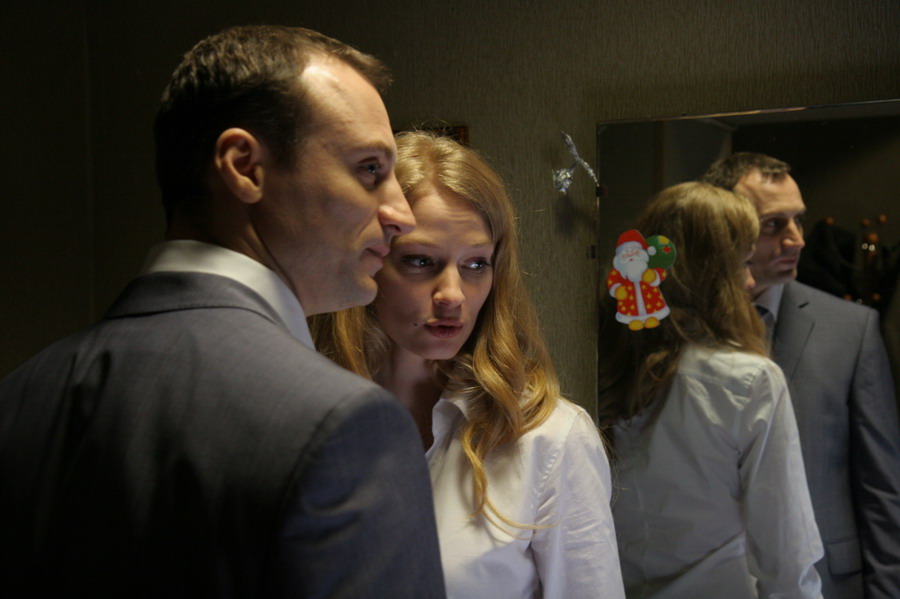  p>《夺命地铁》是由安东·梅格迪契夫执导, a target="_blank" href=