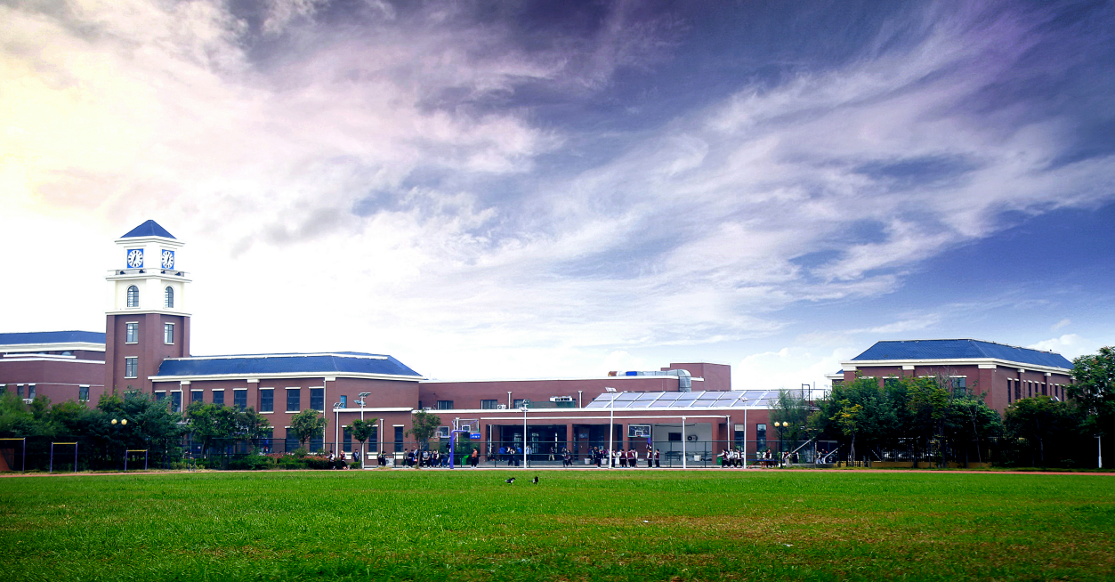  p>濮阳建业国际学校是一所全封闭,寄宿制学校,由建业集团投资2亿多