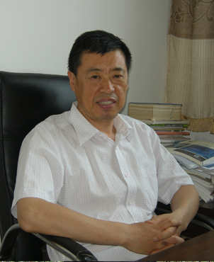  p>沈险峰,男,黑龙江省望奎县人.