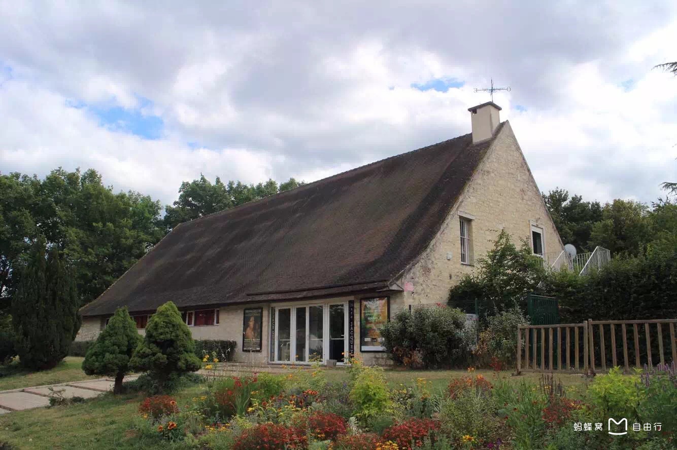  p>巴比松(barbizon)是巴黎南郊约50公里处的一个村落, a href="#"