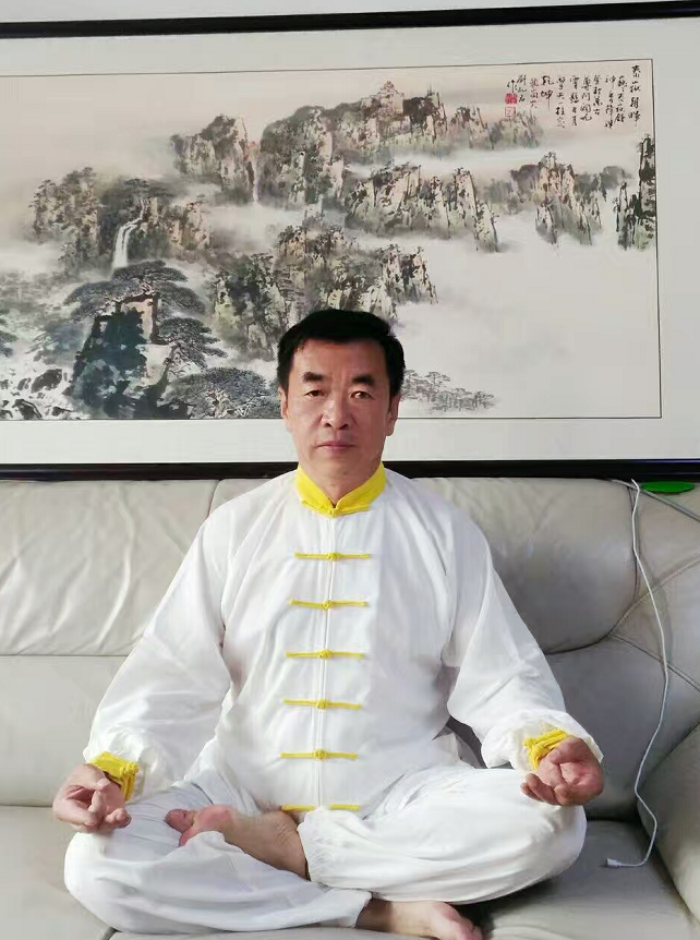  p data-id="gnb2cygzcp">潘运生,又名潘润生,男,生于1959年5月,祖箱