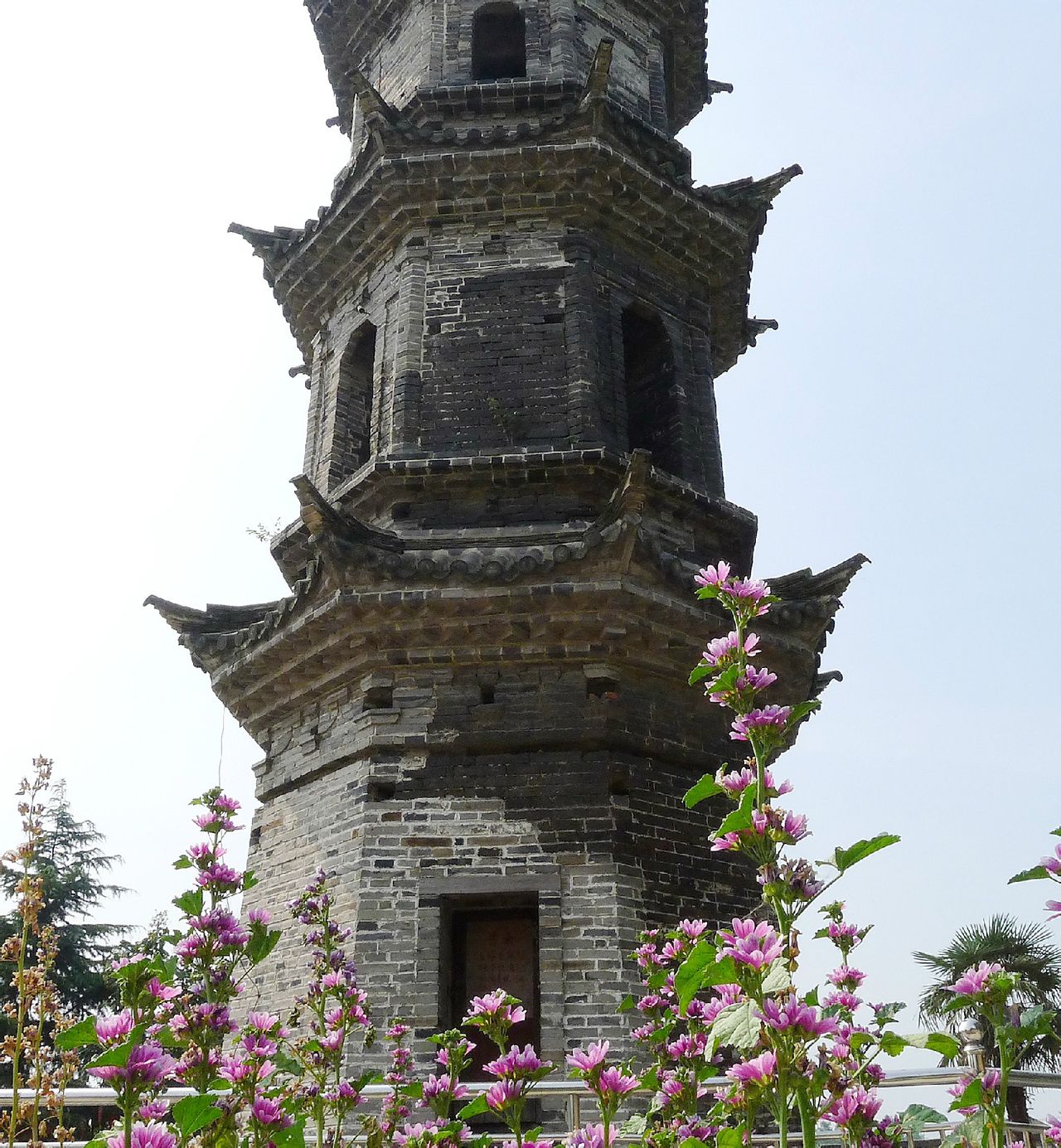  p>建湖县,位于江苏省 a target="_blank" href="/item/苏北/1181676"