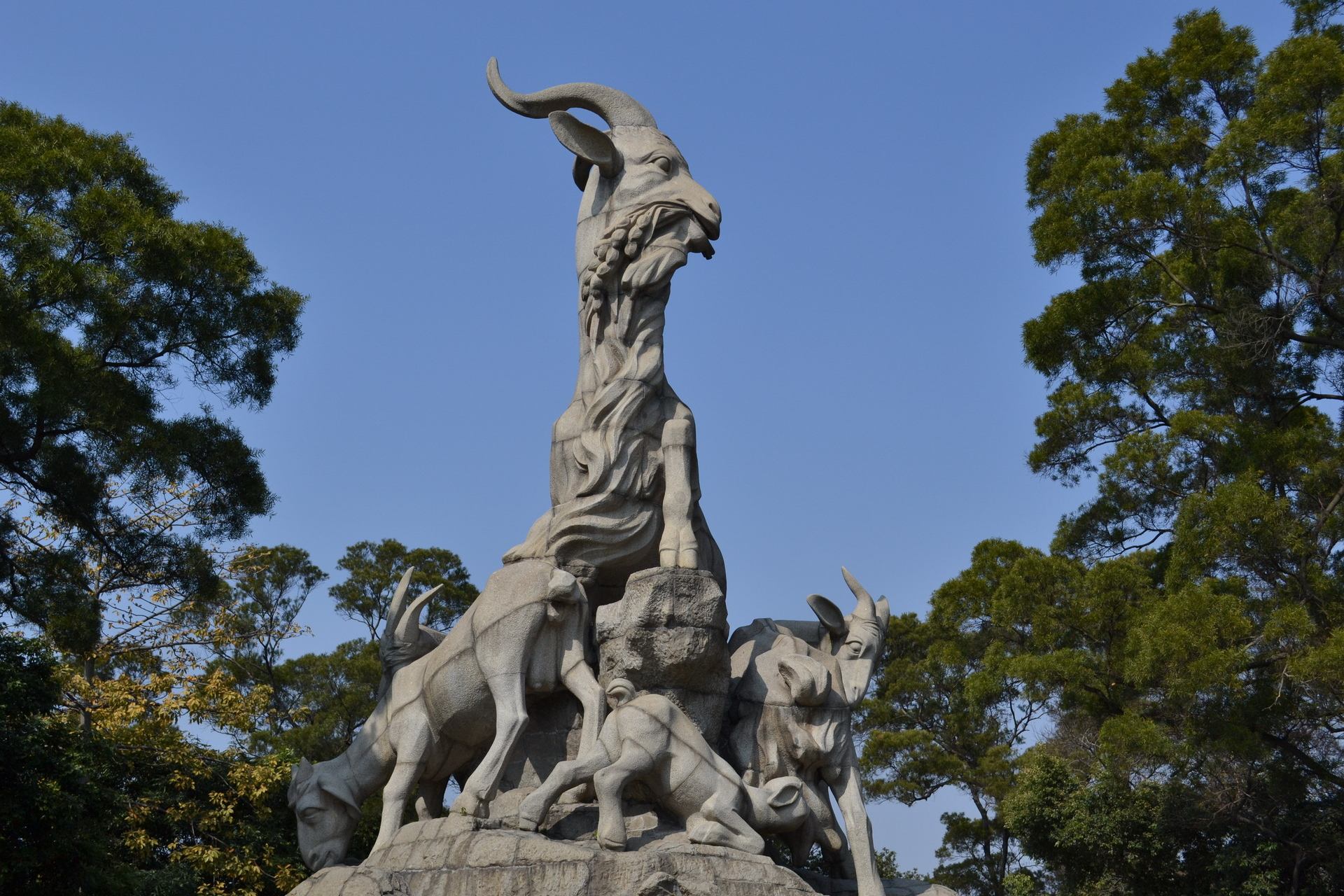  p>羊城八景特指 a href="#" data-lemmaid="21808">广州市 /a>的景点