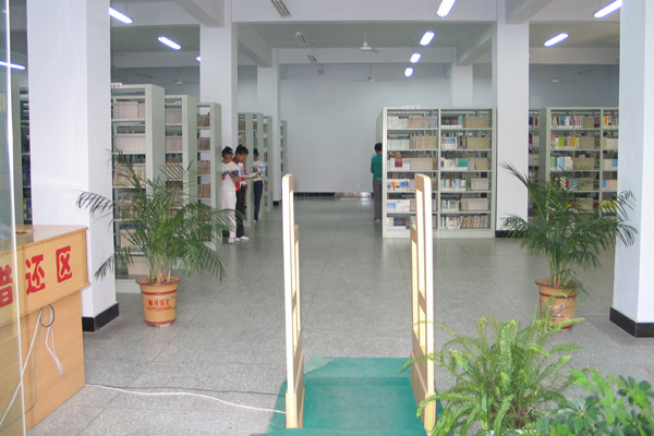 新沂市钟吾中学