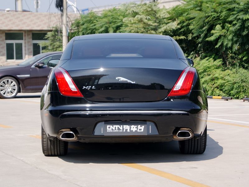  p>捷豹(jaguar),英国知名豪华汽车品牌,1922年诞生,创始人为 a