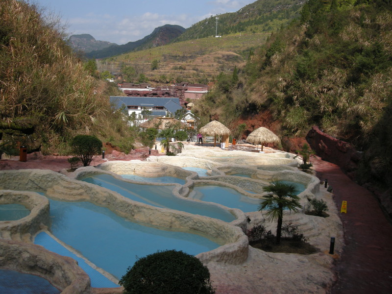  p>石城九寨温泉度假庄园坐落于江西赣州 a target="_blank" href="