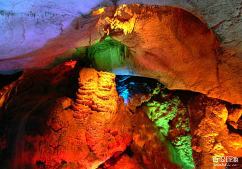  p data-id="gnx13lsuu2">渔洞溶洞位于凯里西面的渔洞乡,是一个天然