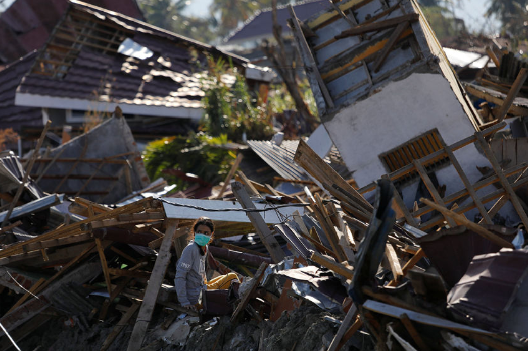 4级地震,震源深度10千米,随后引发大规模海啸,袭击了中苏拉威西省首府