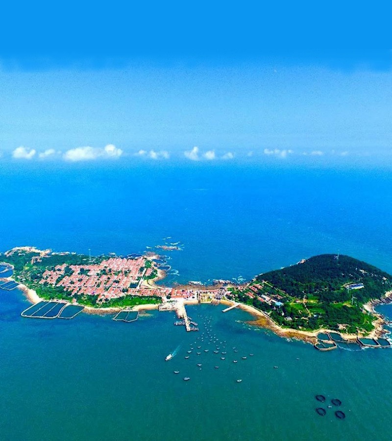 1b4">斋堂岛,位于山东省 a target="_blank" href="/item/青岛/60244"