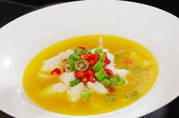 【酸汤银鳕鱼】