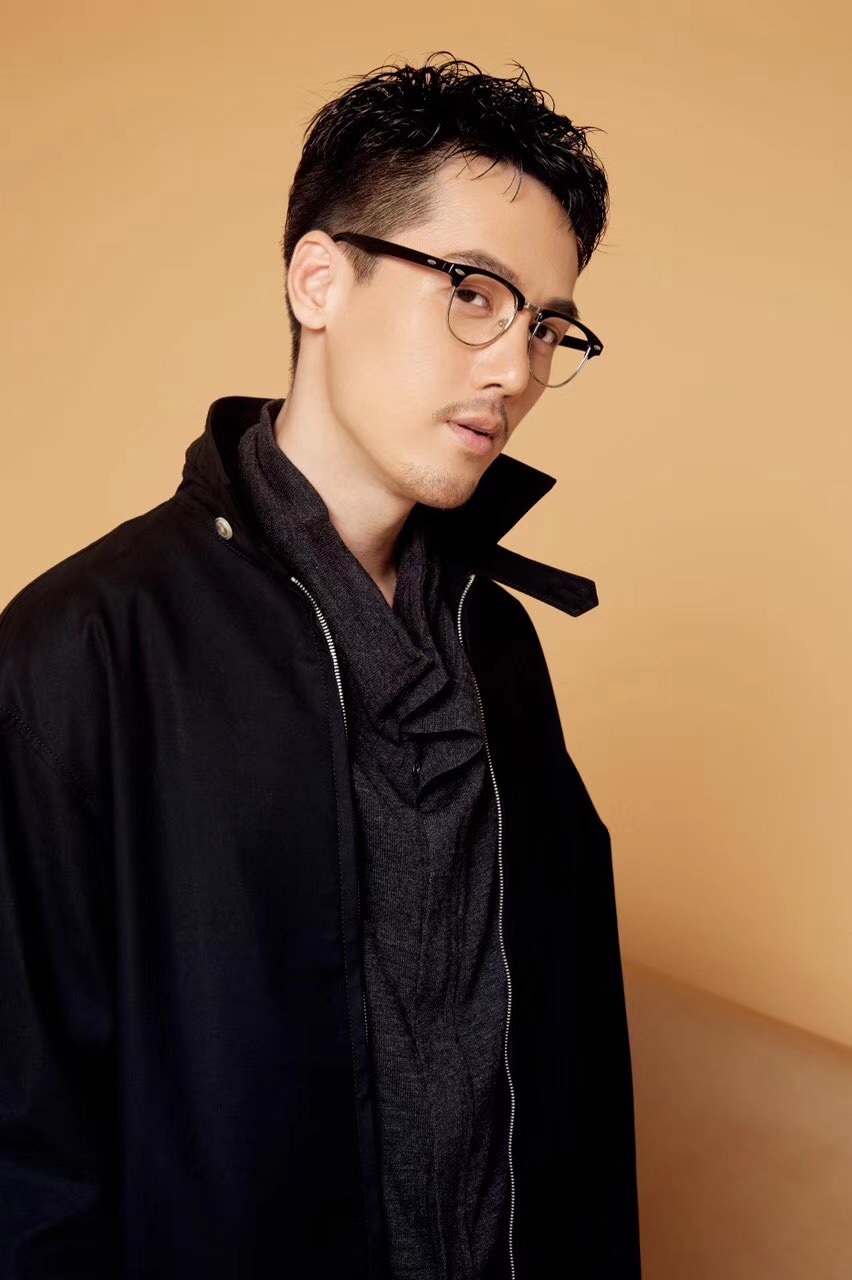  p>余洺轩(nathan),原名余铭轩,余超,1984年10月29日出生于河南省信阳