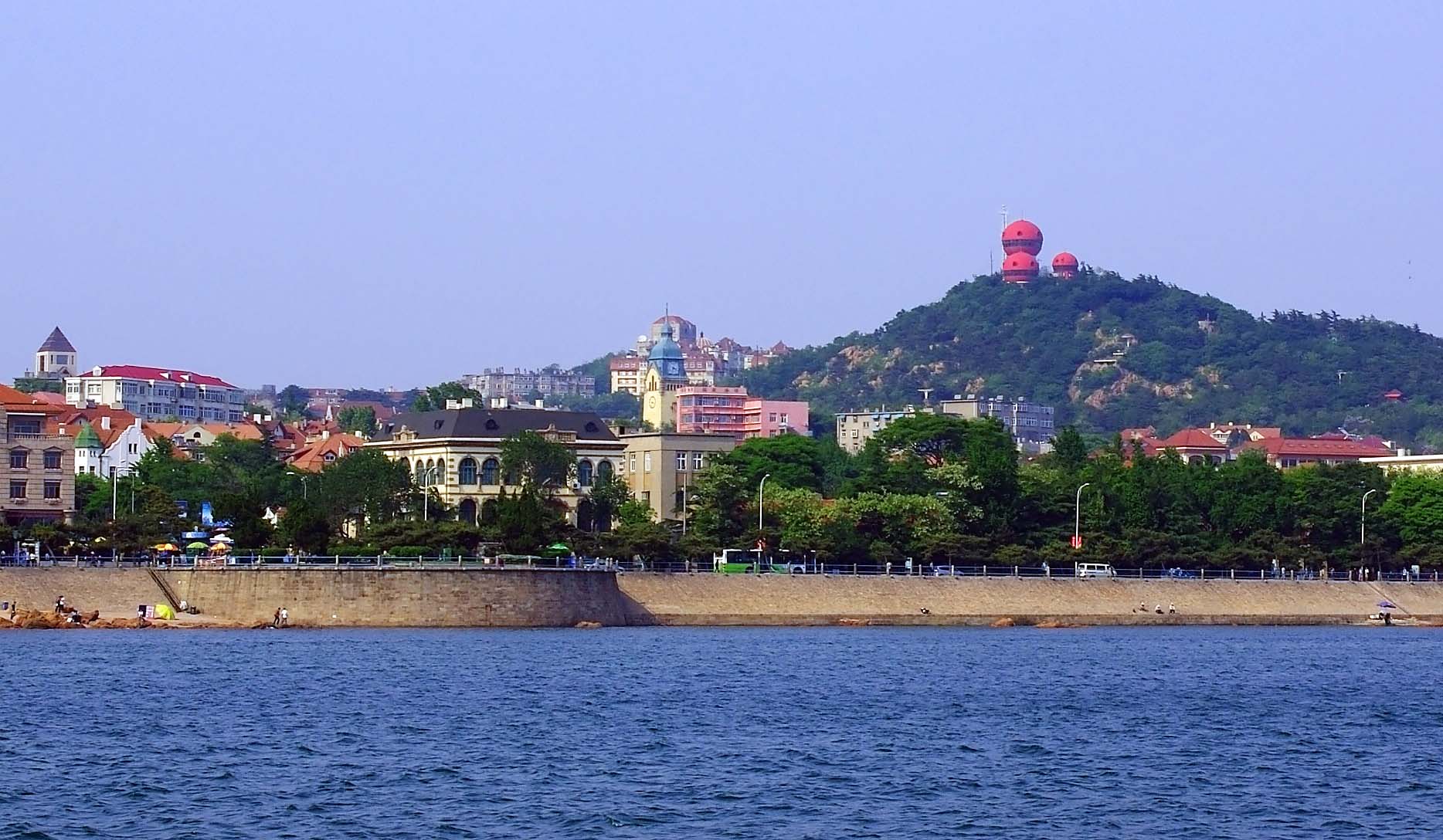 l2gsanp">信号山位于 a target="_blank" href="/item/观象山/718003"