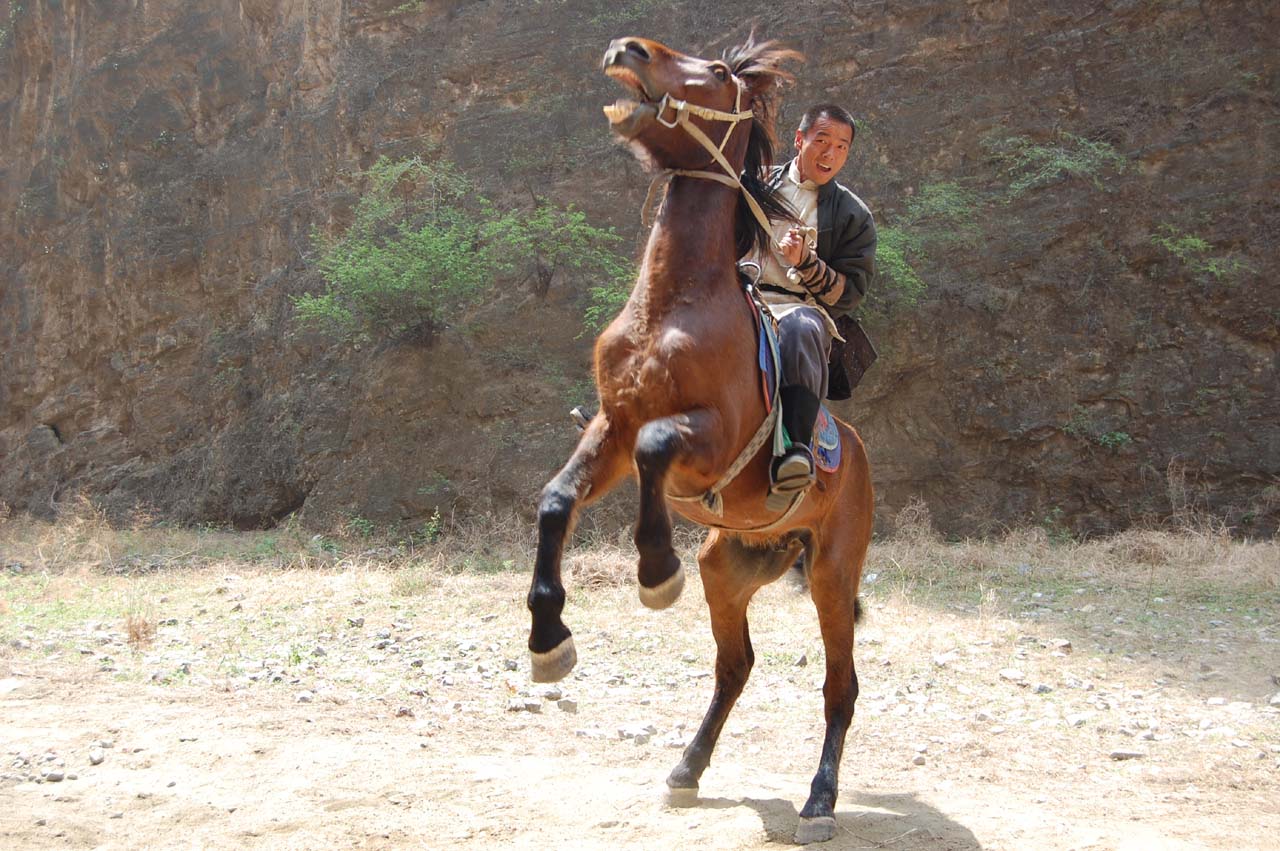 公司,河北环球佳艺影视有限公司和八一电影制片厂联合出品的民国剧