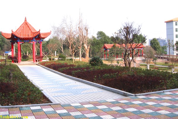 ="gnx7538tp9"> a target="_blank" href="/item/石首南岳山/7207882"