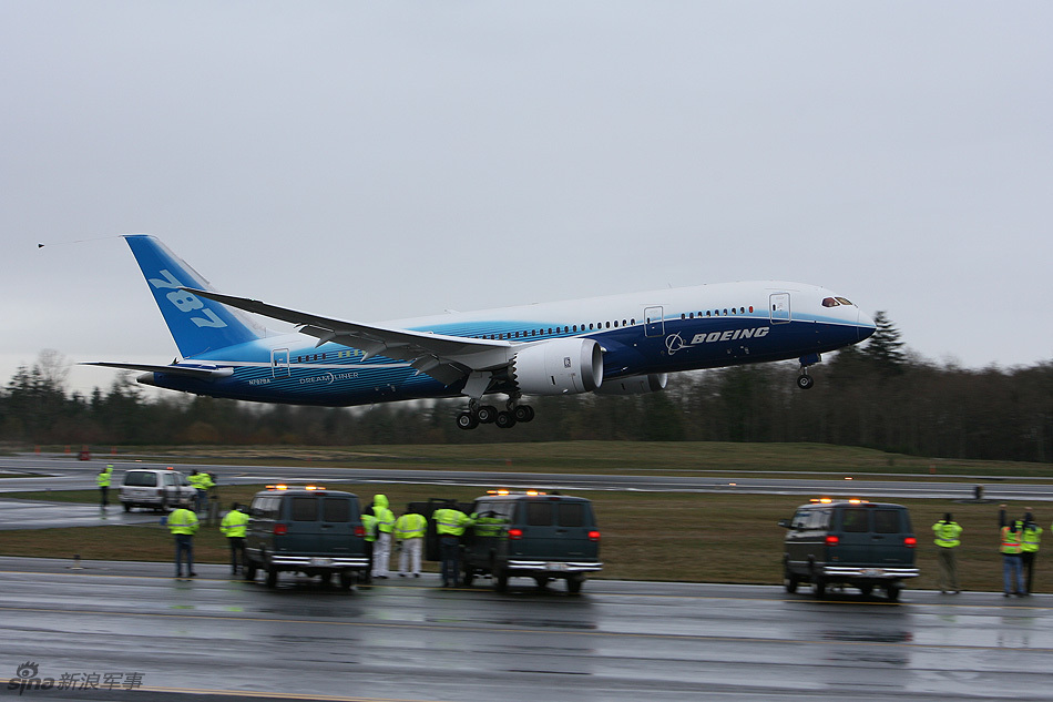  p>波音787(英语: b>boeing 787 /b>)是一款航空史上首架超远程 a