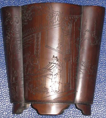  p data-id="gnfdxy7u4l">基诺竹筒,基诺族敲击体鸣乐器,又称七轲.