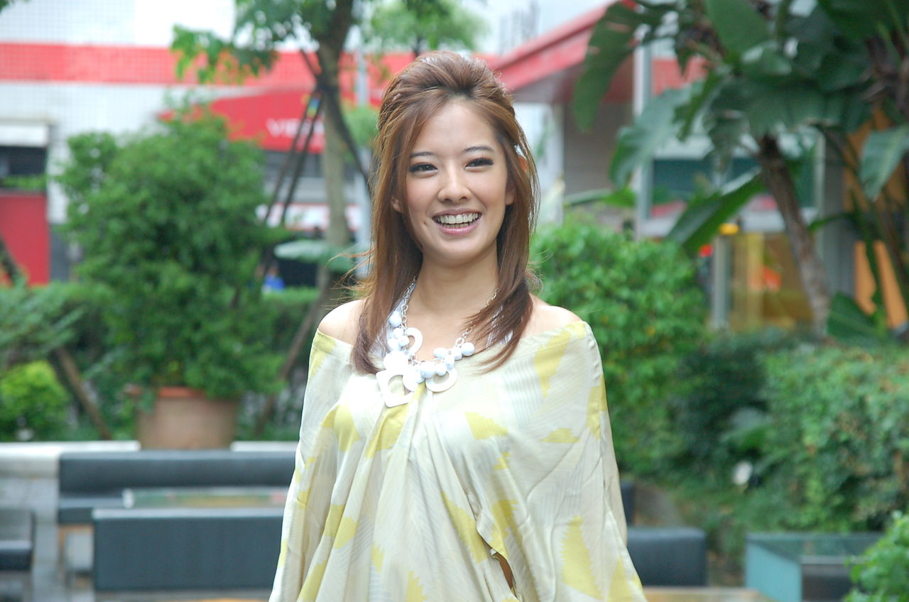  p>周采诗,1983年1月10日出生于 a target="_blank" href="/item/台湾