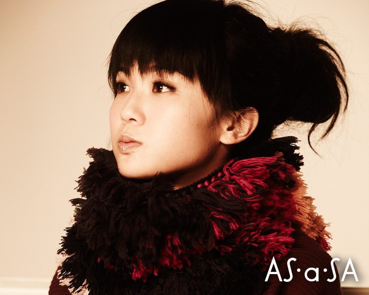  p>《二缺一》是中国香港女歌手蔡卓妍演唱的一首粤语歌,由周博贤作曲