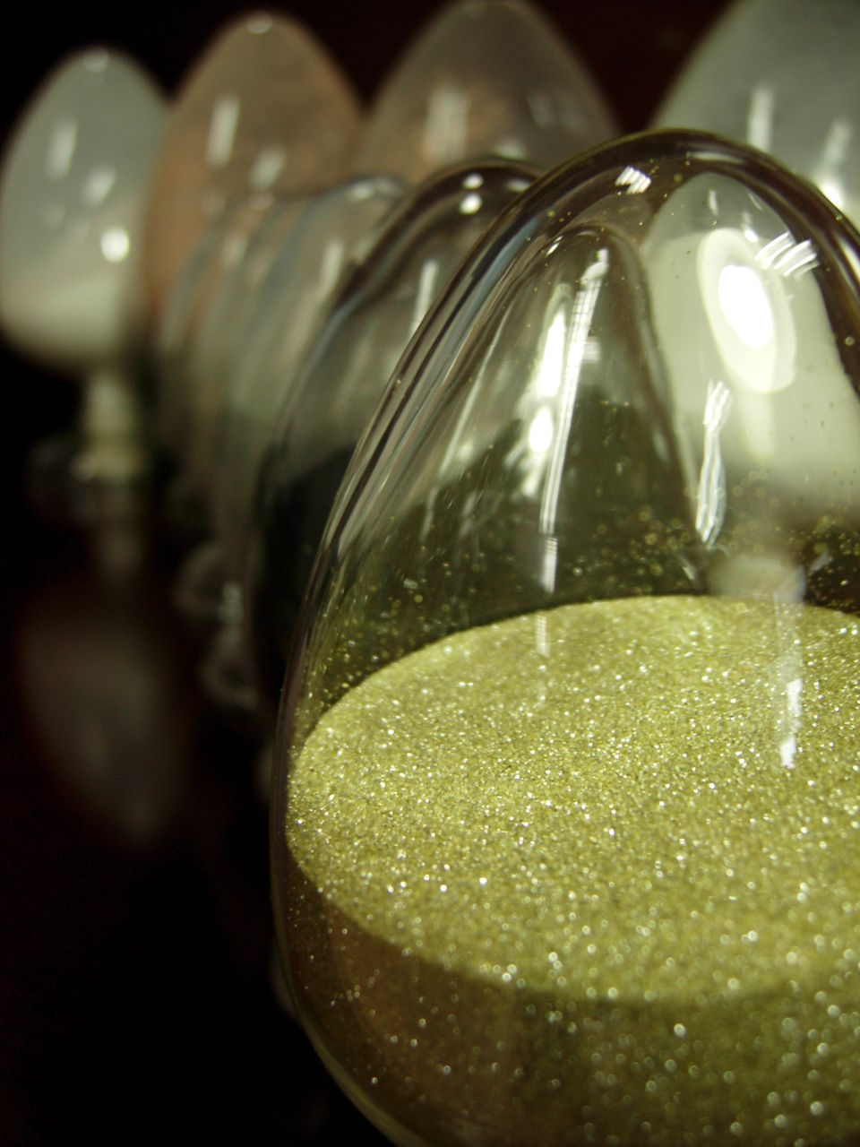  p>单晶金刚石微粉是指颗粒度细于36/54微米的金刚石颗粒. /p>