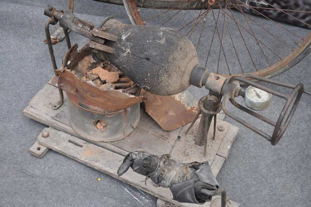  p>爆米花机(baomihuaji)是用于制作 a href="#" data-lemmaid="27207