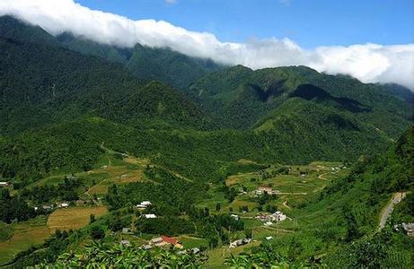  p data-id="go0m32w61a">是越南境内黄连山脉的主峰,位于老街省境内