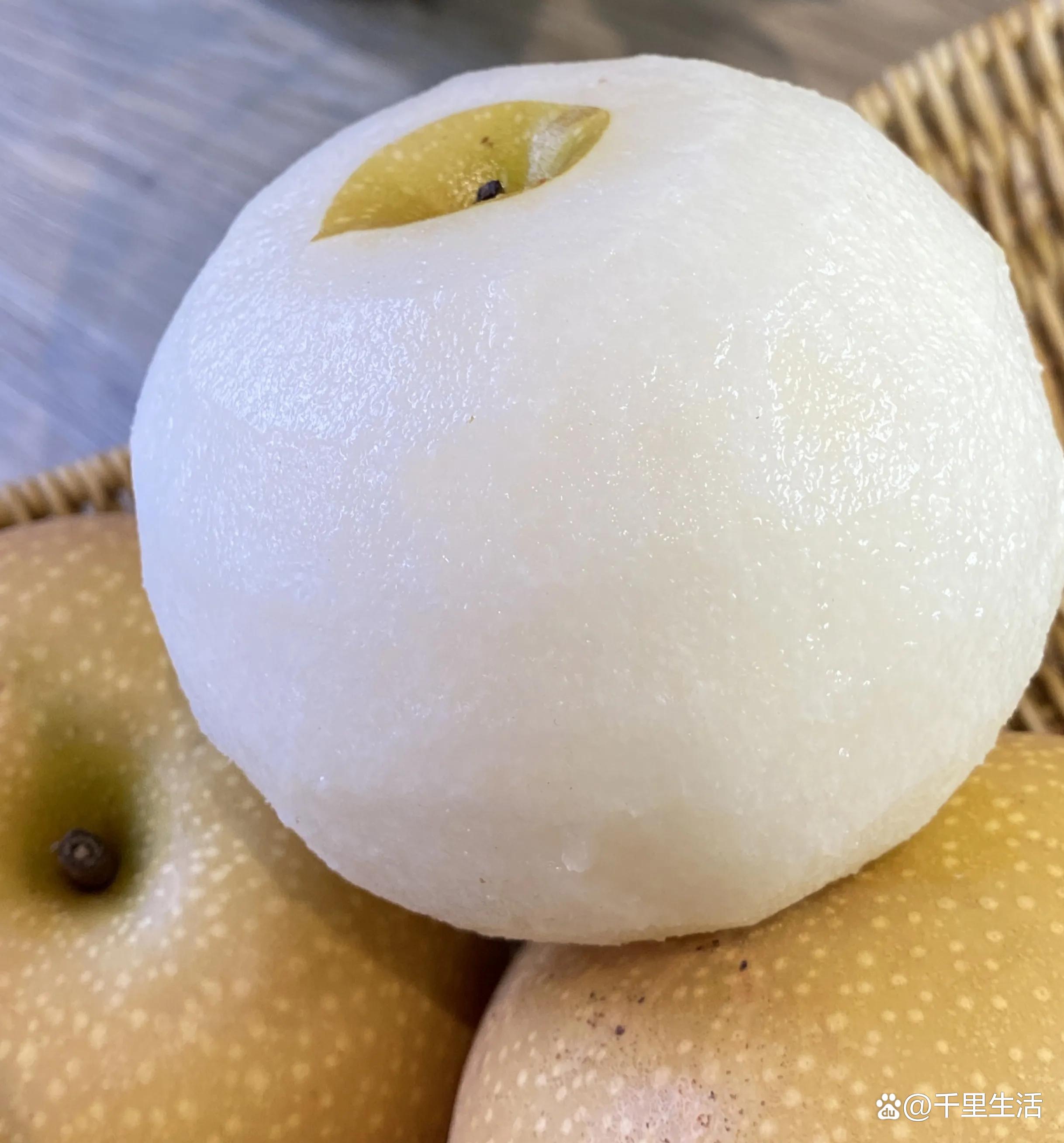 山东秋月梨，细腻宛如初秋水，肉白堪比中秋月，吃一口，馋一年_百科TA说