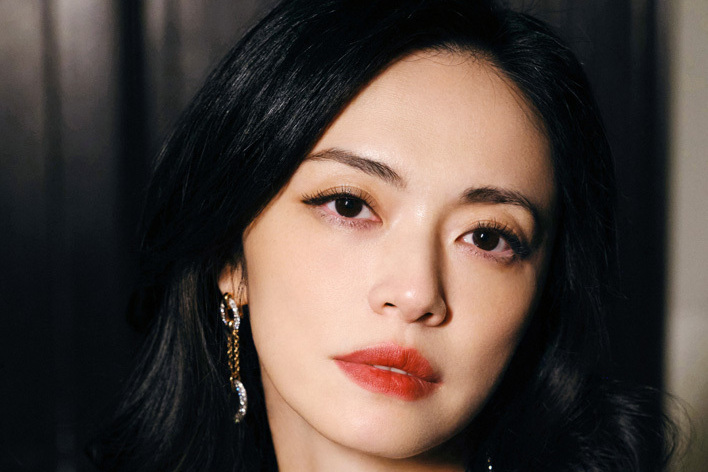 《鬼吹灯》5版“Shirley杨”评价不一，最被看好的她至今无缘出演_百科TA说