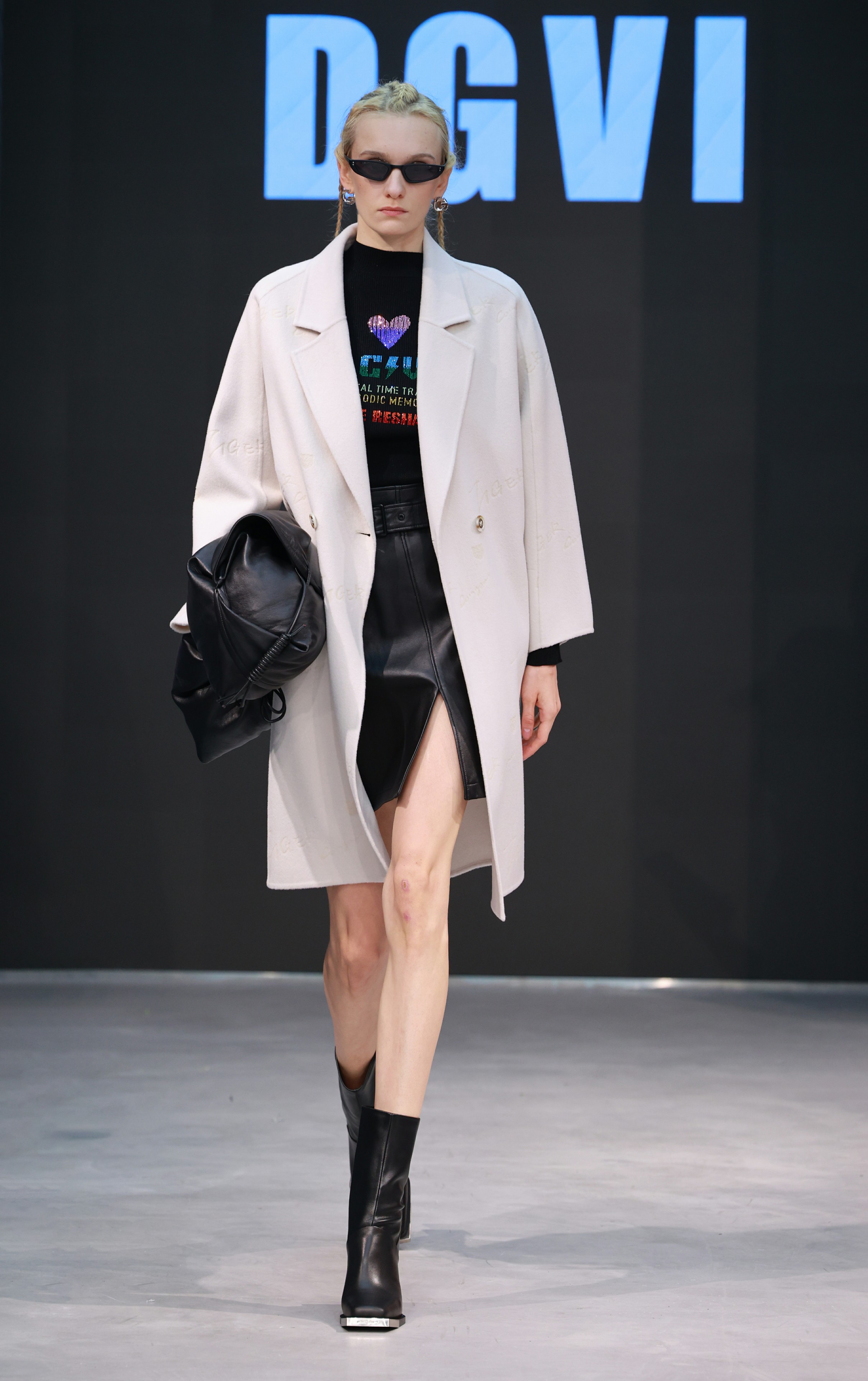 于2002年由知名服装设计师billdgvi在世界时装之都意大利创立. /p>