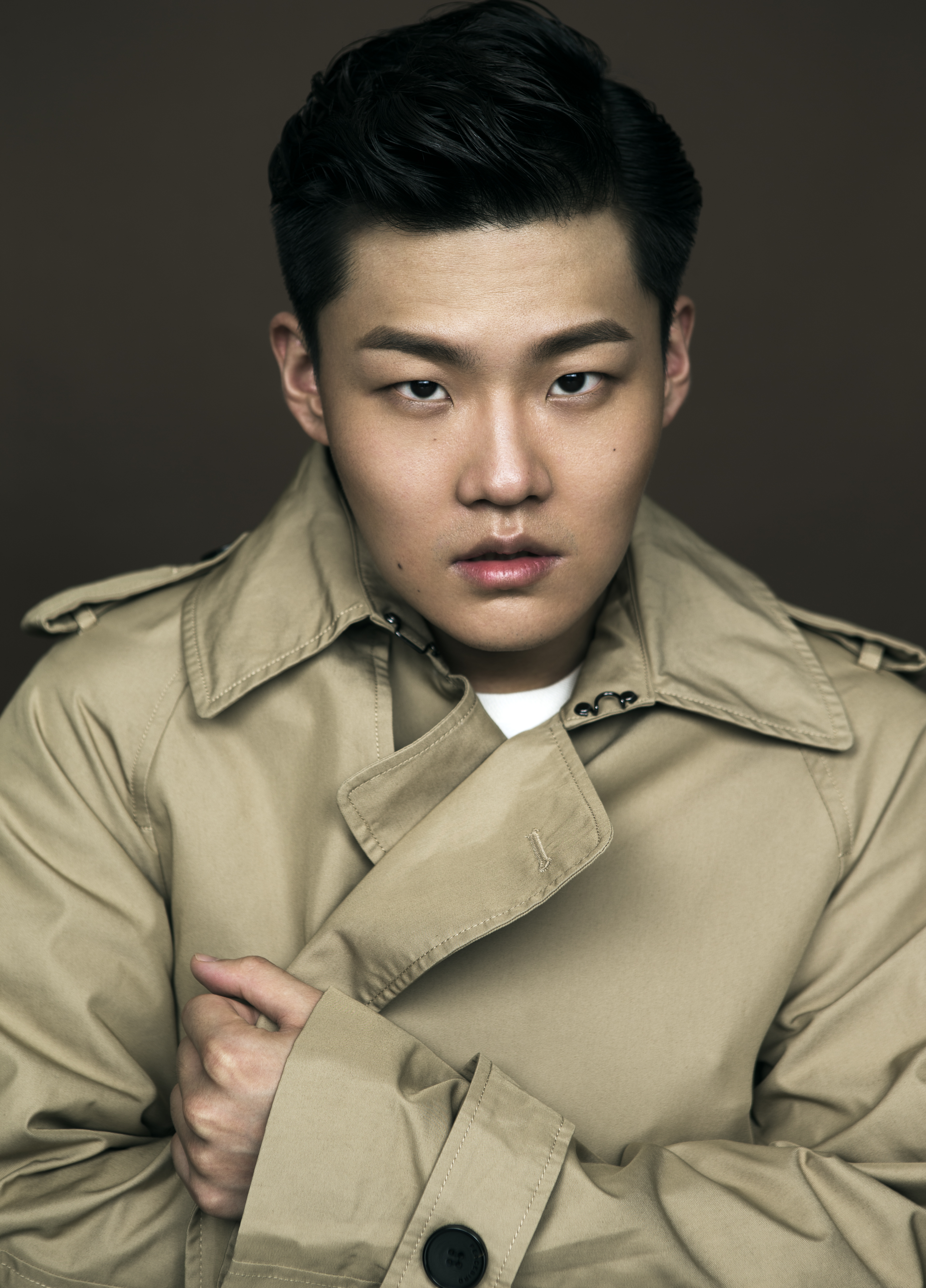  p data-id="gncn3tb88b">赵浩闳,原名赵健雷,1995年5月8日出生于天津