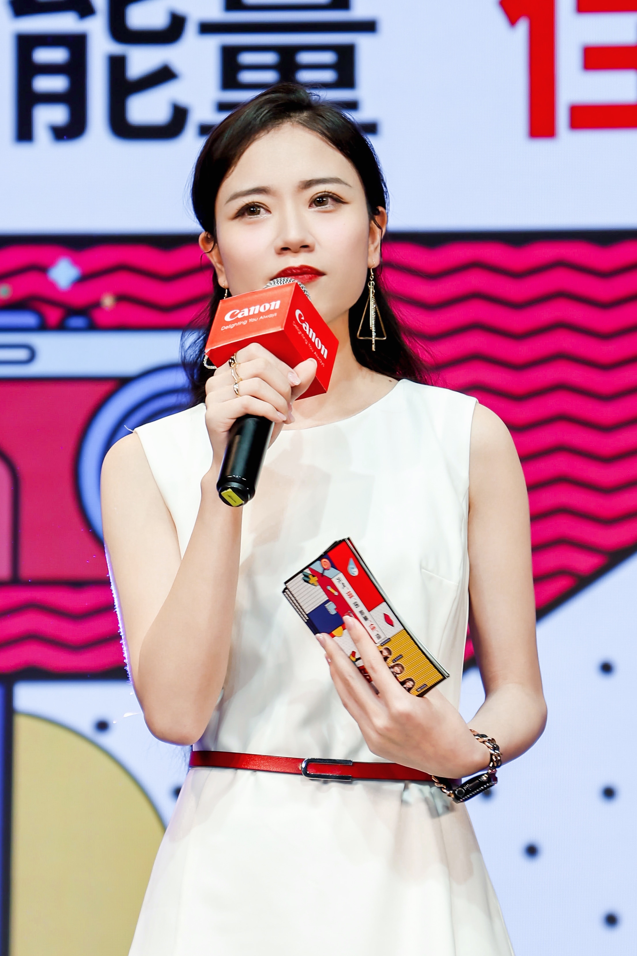 po"> span class="ref" data-ctrid="su6u217h1aht">少玲(全名王少玲