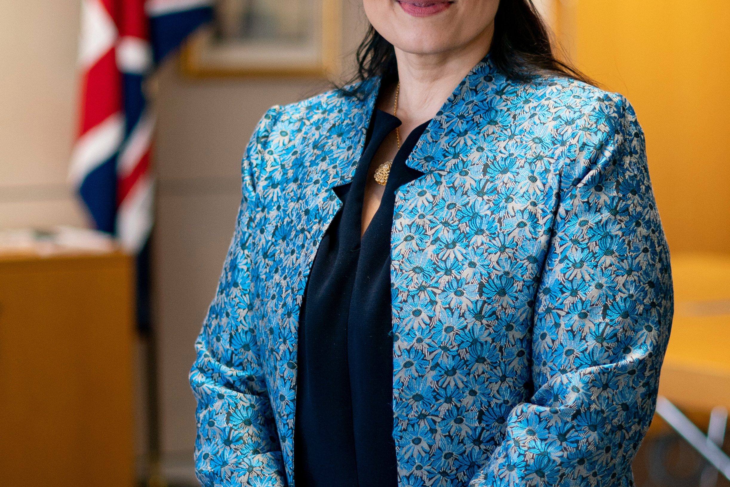 蒂·帕特尔(priti patel),又称彭黛玲,1972年3月29日出生于英国伦敦
