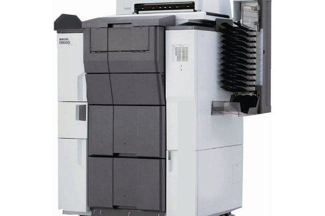 扩印机,即市面上彩扩机,当前市场上彩色扩印设备主要有两种:数码