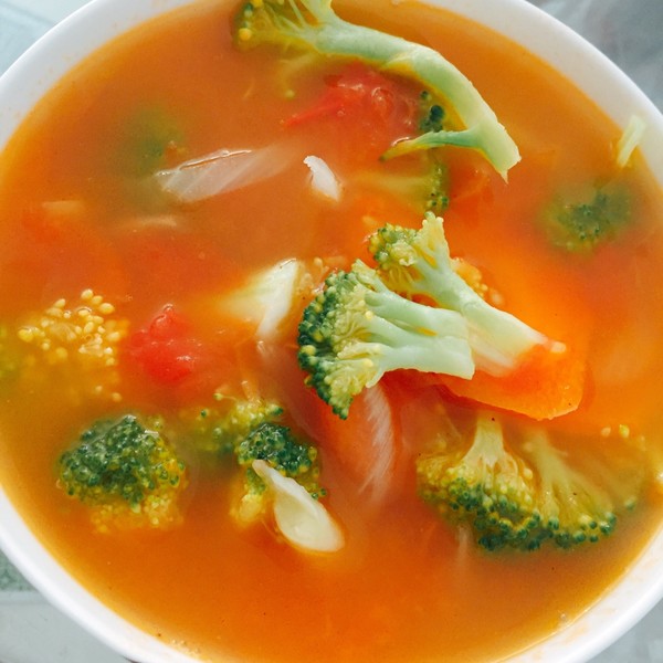 西红柿蔬菜汤
